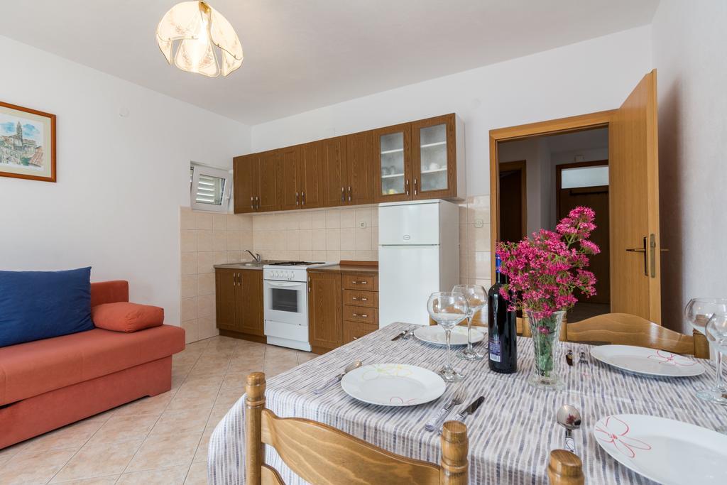 Apartments Mirko Вінішчє Номер фото